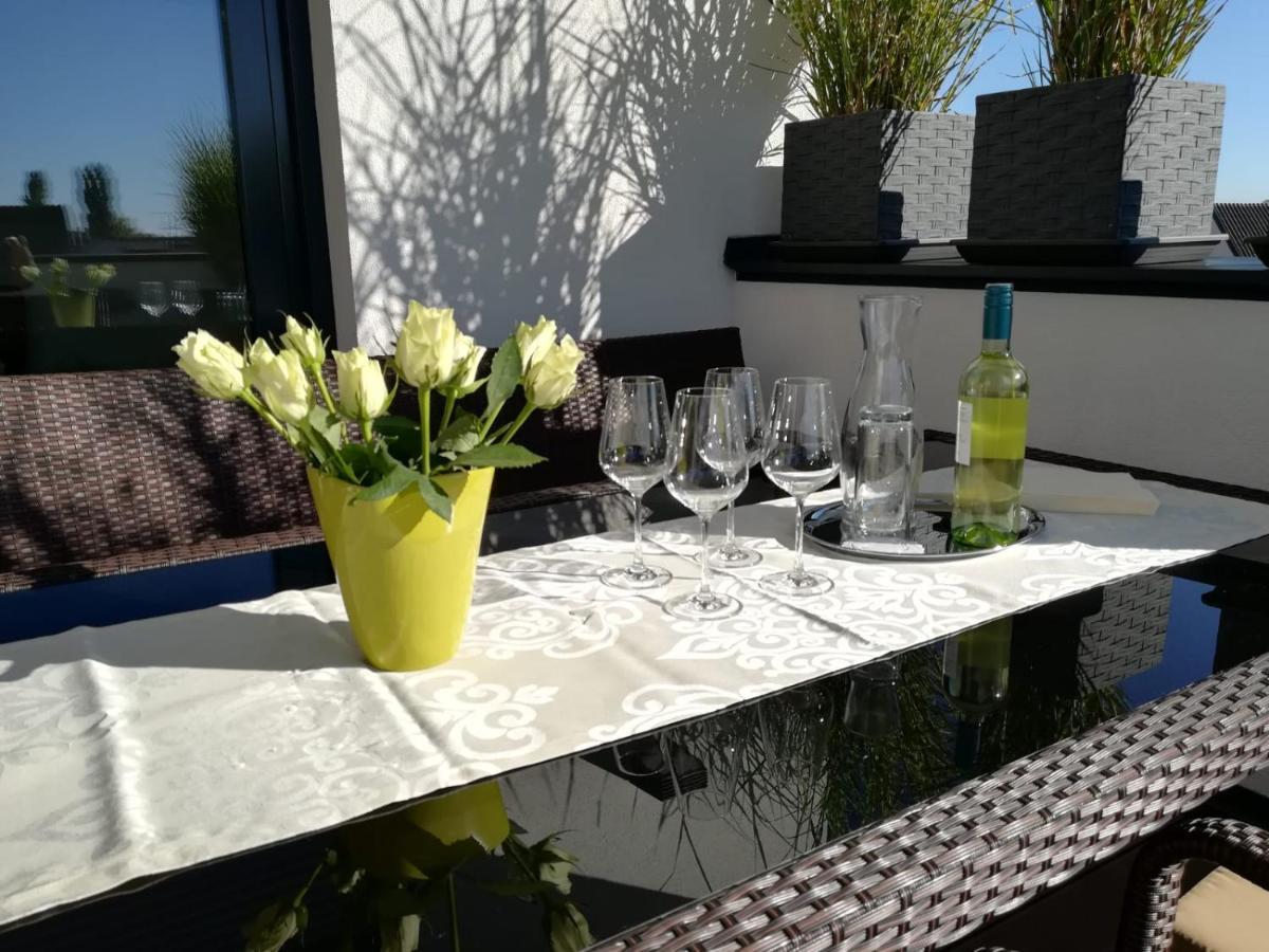 Penthouse Griemann 1 Mit Infrarotkabine Und Eigener Dachterrasse Fuer Max 4 Personen Illmitz Eksteriør bilde