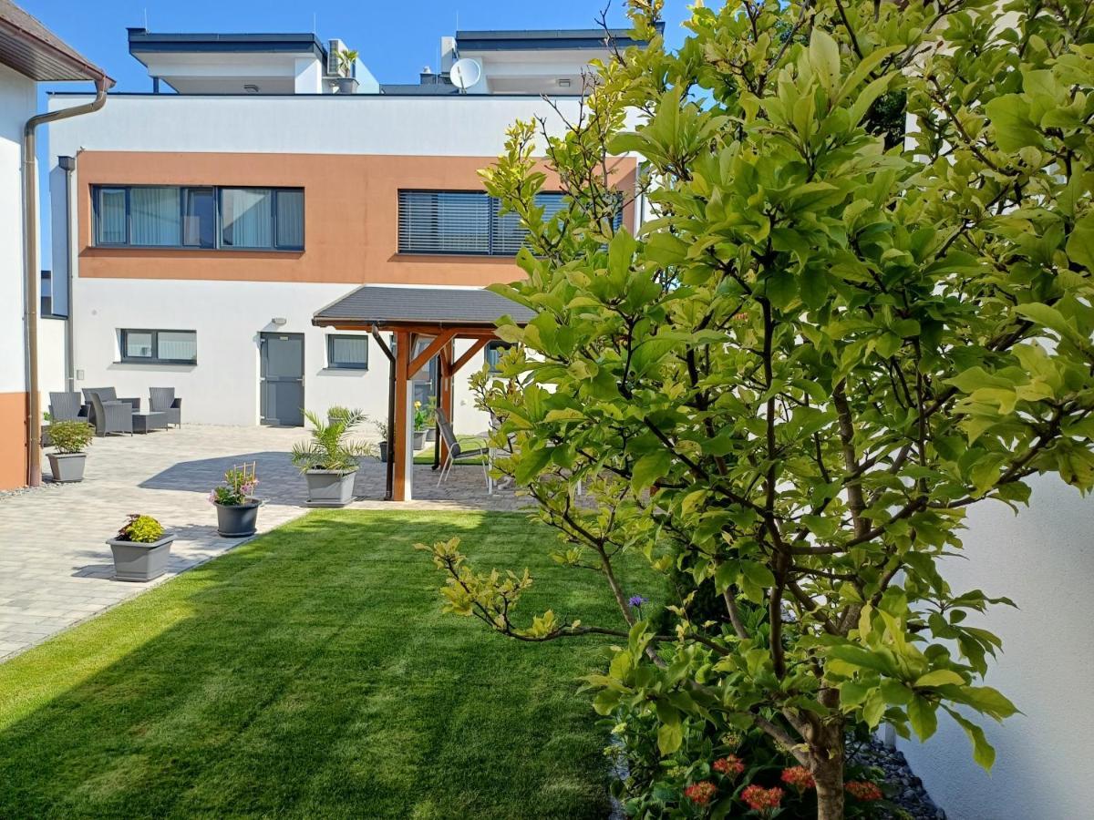 Penthouse Griemann 1 Mit Infrarotkabine Und Eigener Dachterrasse Fuer Max 4 Personen Illmitz Eksteriør bilde